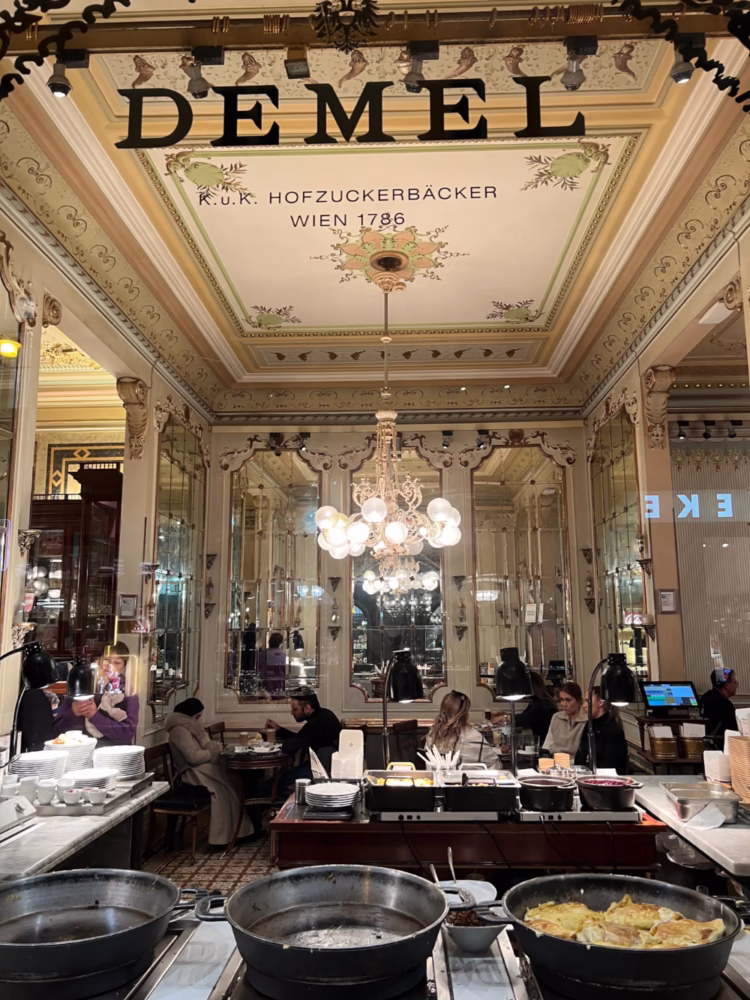 Demel Hofzuckerbaecker Wien
