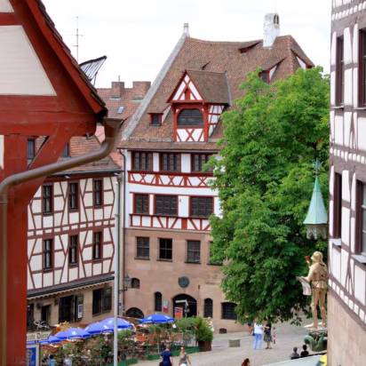 Albrecht-Dürer-Haus on the Tiergärtnerplatz