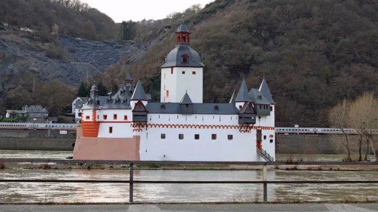Pfalzgrafenstein Castle