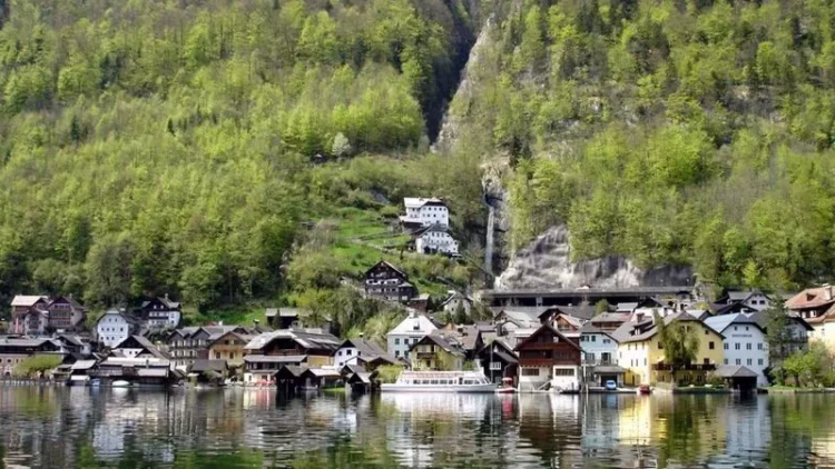 Hallstatt seen from the Lake