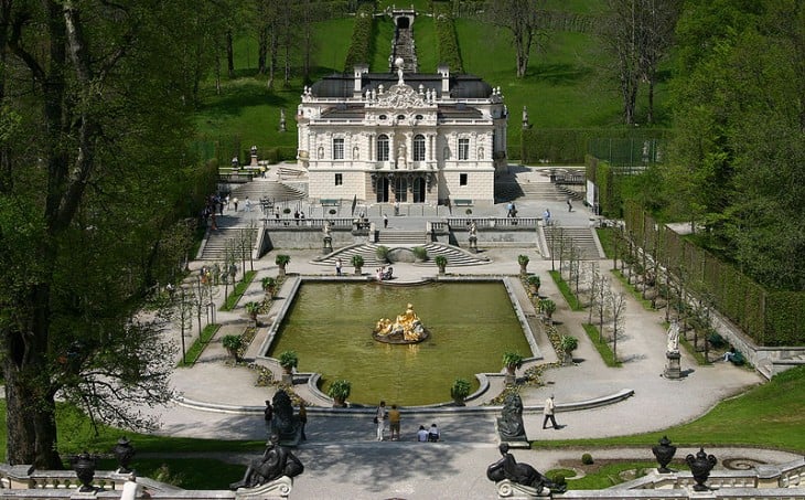 Schloss Linderhof Palace in Bavaria. It is the only castle King Ludwig actually completed © Softeis