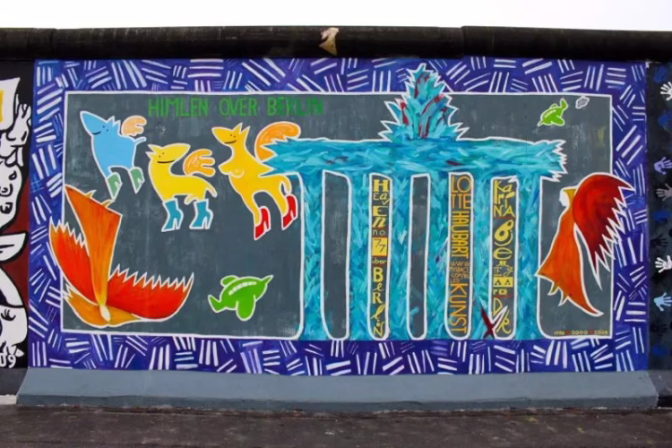 Brandenburg Gate Painting on the Berlin Wall