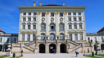 The Bavaria castles and palaces discount season passes give cheap access to save at top sightseeing destinations such as Schloss Neuschwanstein and the Munich Residenz and Schloss Nymphenburg in München