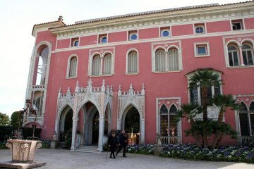 Venetian-Gothic entrance of the Villa Ephrussi de Rothschild