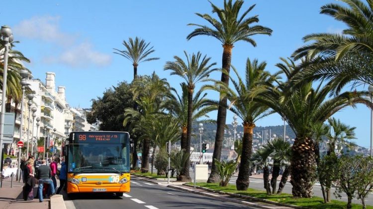 Bus 98 on the Promenade des Anglais en route to Nice Côte d'Azur Airport