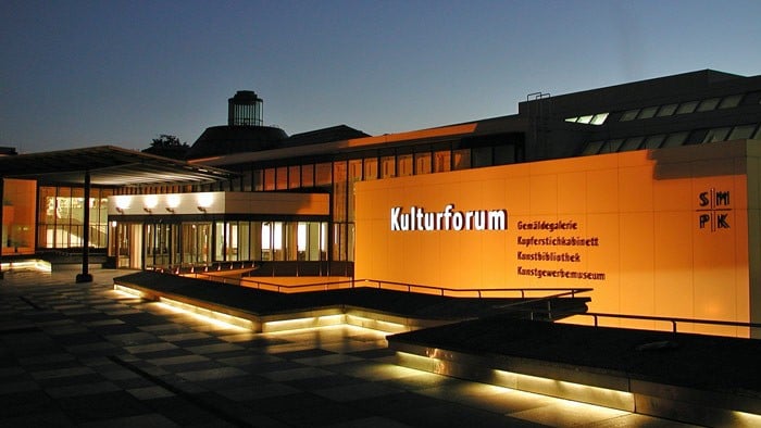 Berlin Cultural Forum at Night
The Staatliche Museen zu Berlin are mostly open Tuesday to Sunday, a few open on Monday, many have longer opening hours on Thursday evenings, and most museums open on public holidays.