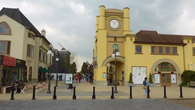 Maasmechelen Village Outlet