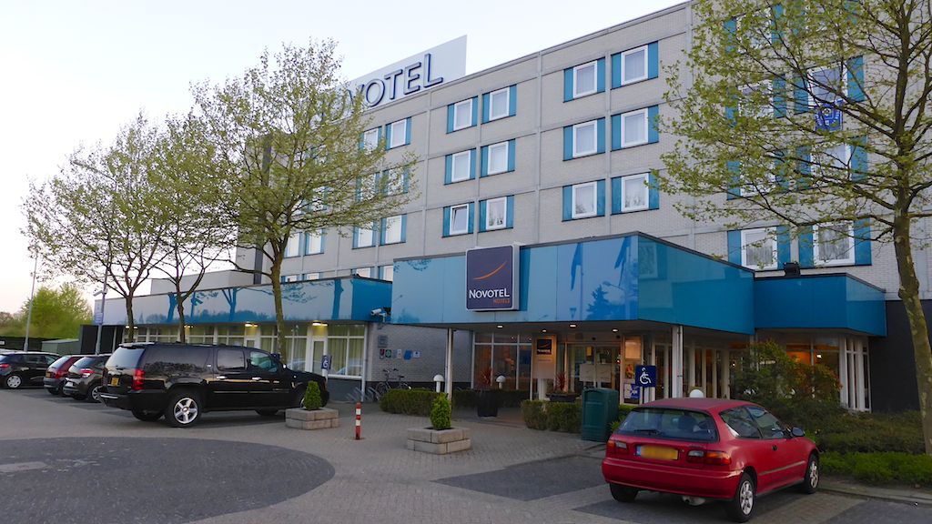 Eindhoven Novotel Hotel Entrance