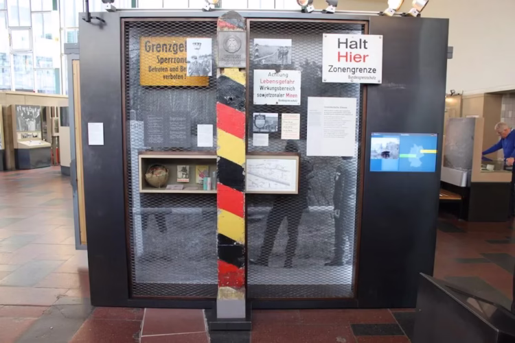 Tränenpalast (Palace of Tears) iMuseum