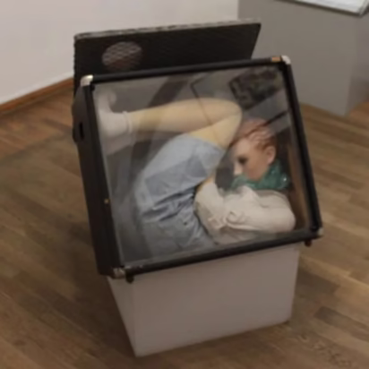 Escape Speaker Box in the Mauermuseum Haus am Checkpoint Charlie 