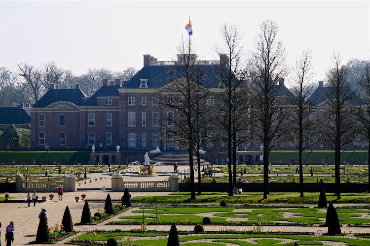 Het Loo Palace Garden Side