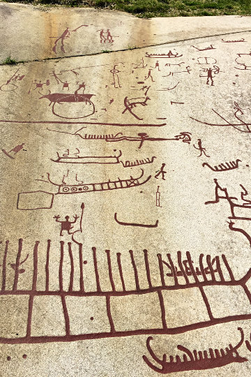 See Prehistoric Rock Art Carvings at Tanum in Sweden