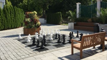 Chess at Berlin Designer Outlet Mall