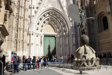 Ticket Queues at Seville Cathedral