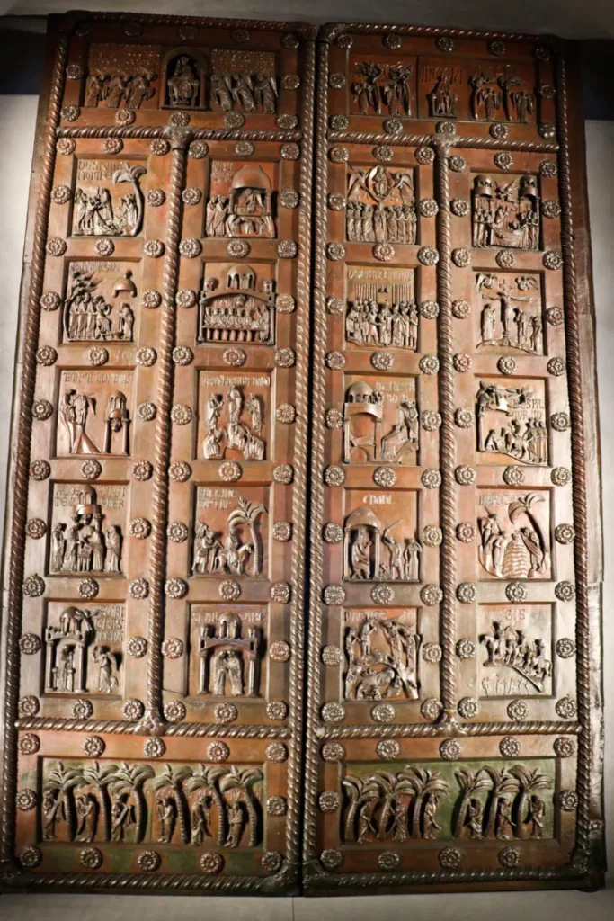 St Rainerius Door (ca. 1180) by Bonanno Pisano