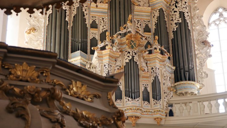 Hildebrandt Organ and pulpit in St Wenzel's, Naumburg