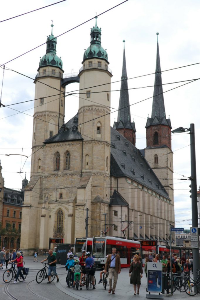 Marktkirche Halle with Trams