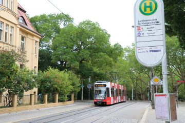 Tram 7 Landesmuseum für Vorgeschichte Stop