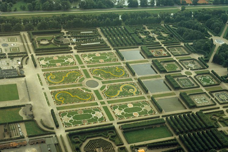 Herrenhausen Grosser Garten aerial Photo 1988