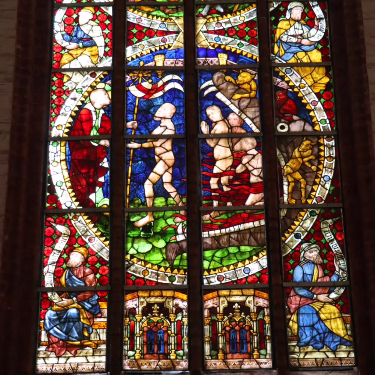 Credo Window Christ leaving LimboDom in Stendal