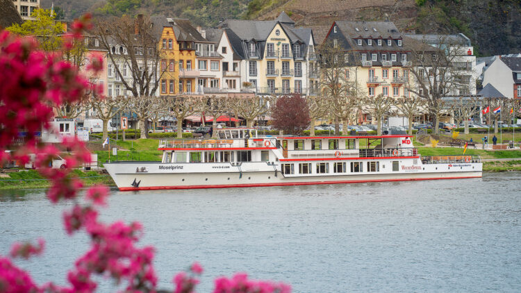 KD Moselprinz for Moselle River panorama cruises from Cochem in Germany