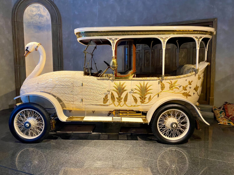 1910 Brooke Swan Car