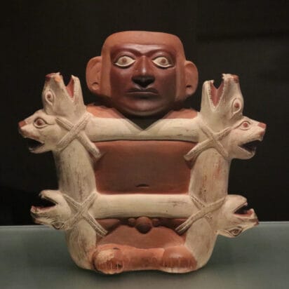 Ceramic vessel in the form of a prisoner in the Ethnological Museum in Berlin