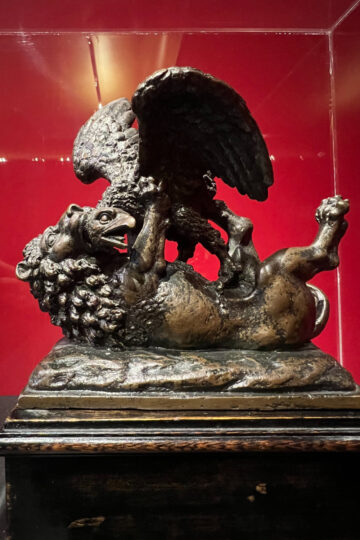 Bronze Lion and Eagle by Francesco Fanelli in the sculpture collection of the Liebieghaus Museum in Frankfurt