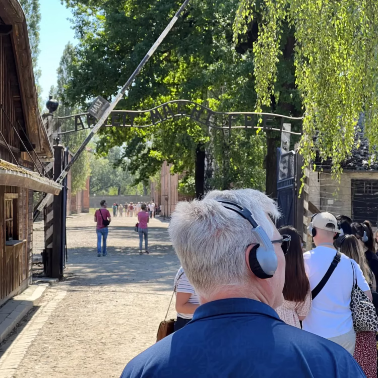 Visitors on Guided tours at Auschwitz I