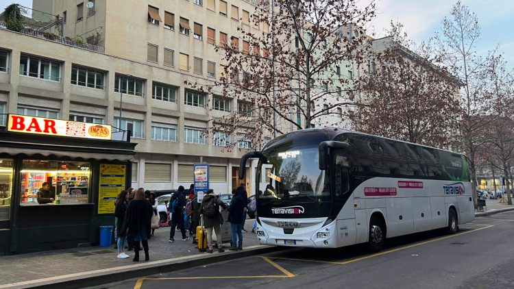Buses are the cheapest public transportation from Milan Malpensa Airport (MXP) to downtown Milano