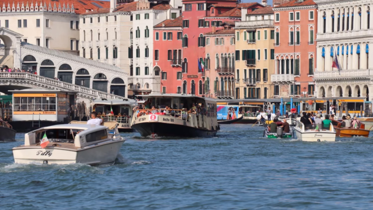 Using water transport to Venice Marco Polo Airport (VCE), such as a cheap waterbus (vaporetto), a shared shuttle boat, or a private water taxi, is a fun and romantic alternative to bus transportation.