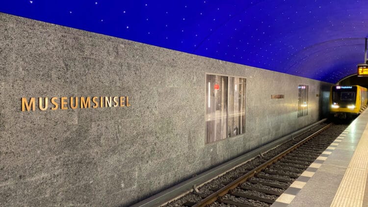 U Museumsinsel in Berlin